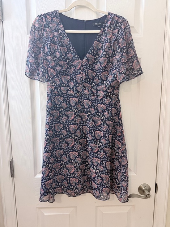 Madewell Dresses & Skirts - Madewell floral mini dress sz 4